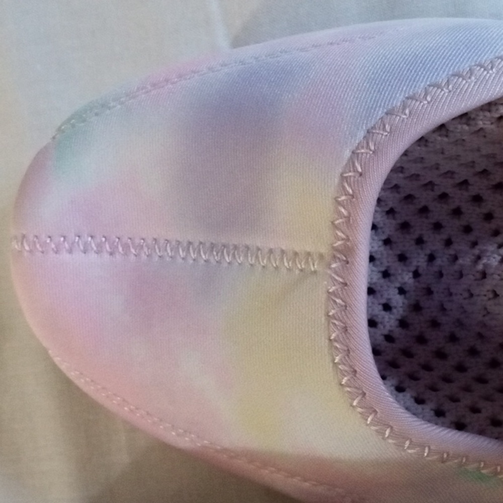 Fabletics Tie Dye Brookside Performance sneakers - image 7